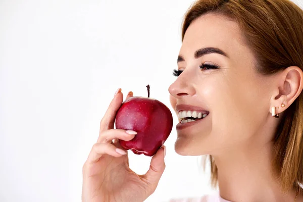 Smiling Pretty Girl Holding Red Apple Isolated White Background Close — Zdjęcie stockowe
