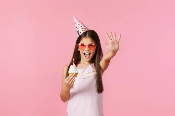 Very Excited Little Birthday Girl Party Cone Holding Cupcake Pink — Stockfoto