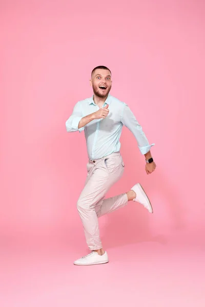 Young Man Summer Clothes Jumping Isolated Pink Background Full Length — Φωτογραφία Αρχείου