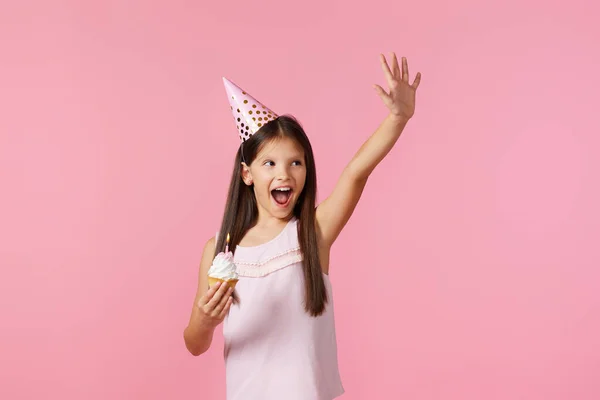 Very Excited Little Birthday Girl Party Cone Holding Cupcake Pink — Stockfoto