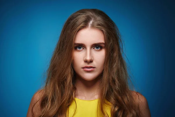 Beautiful Sad Woman Curly Hair Blue Background — Stock Photo, Image