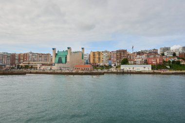 Denizden görünen Santander Körfezi 'nin muhteşem manzarası..