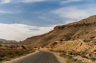 Tunus 'un güney bölgesindeki Dahar manzarası 