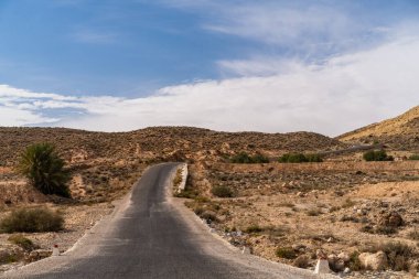Tunus 'un güney bölgesindeki Dahar manzarası 
