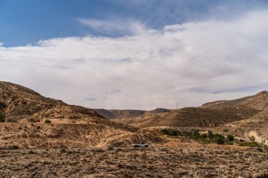 Tunus 'un güney bölgesindeki Dahar manzarası 
