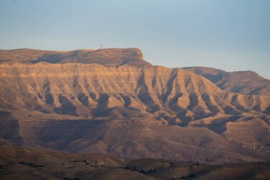 Tunus 'un güney bölgesindeki Dahar manzarası 