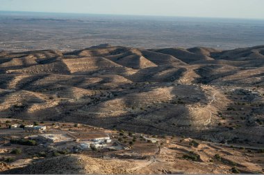 Tunus 'un güney bölgesindeki Dahar manzarası 