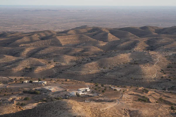Tunus 'un güney bölgesindeki Dahar manzarası 