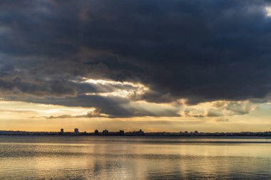 Tunus Gölü 'nde Günbatımı 