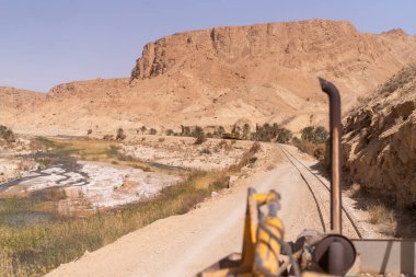 Sejla Boğazı 'ndaki Selja treninin bazı manzaraları - Batı Tunus - Gafsa Valiliği - Tunus