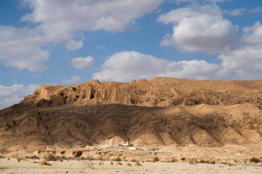 Sejla Vadisi 'ne yakın bazı dağ manzaraları - Batı Tunus - Gafsa Valiliği - Tunus