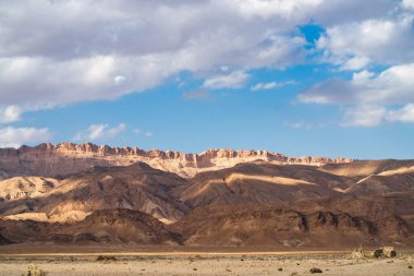 Sejla Vadisi 'ne yakın bazı dağ manzaraları - Batı Tunus - Gafsa Valiliği - Tunus