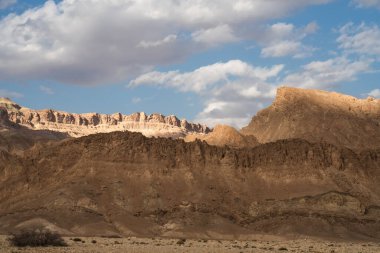Sejla Vadisi 'ne yakın bazı dağ manzaraları - Batı Tunus - Gafsa Valiliği - Tunus