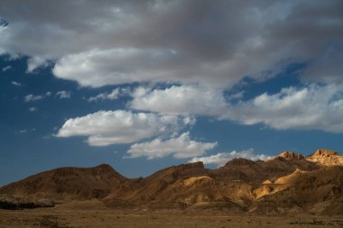 Sejla Vadisi 'ne yakın bazı dağ manzaraları - Batı Tunus - Gafsa Valiliği - Tunus
