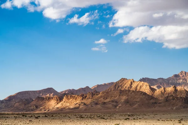 Sejla Vadisi 'ne yakın bazı dağ manzaraları - Batı Tunus - Gafsa Valiliği - Tunus