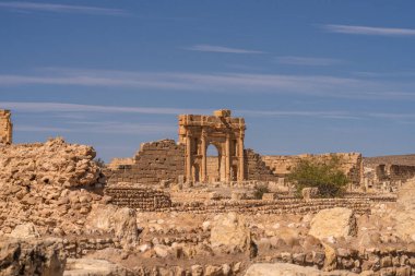 Eski Sufetula kasabasının kalıntıları, modern Sbeitla, Tunus