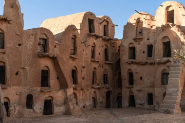 Ksar Ouled Soltane - tahıl ambarı - Tataouine - Güney Tunus