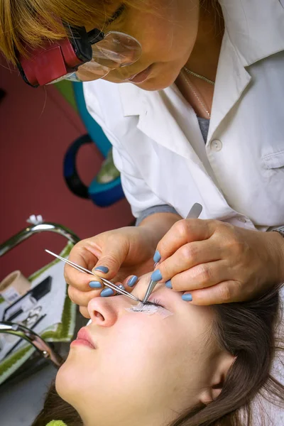 Procedura Estensione Delle Ciglia Occhio Donna Con Ciglia Lunghe — Foto Stock