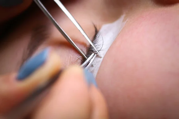 Procedura Estensione Delle Ciglia Occhio Donna Con Ciglia Lunghe Foto Stock
