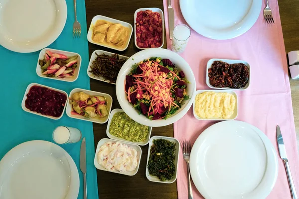 Traditional Turkish Meze Appetizers Dinner Table Mazzeh Meze Mezze Mazza — стокове фото