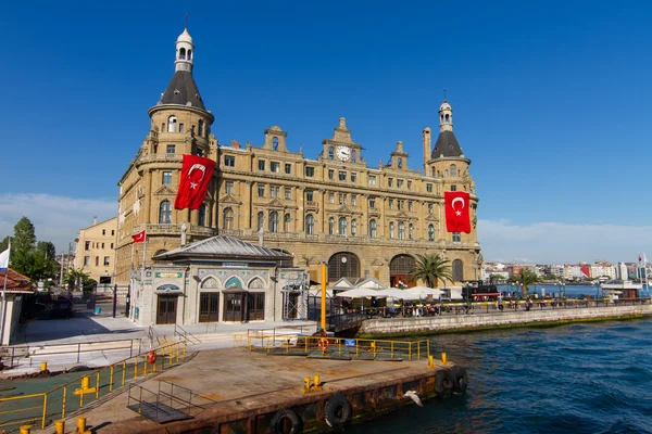 Haydarpaşa tren istasyonu