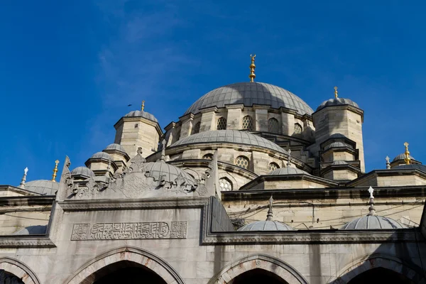 Mezquita nueva de Eminonu, Estambul, Turquía — Foto de Stock