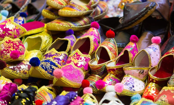 Türk terlikzapatillas turcos — Stok fotoğraf