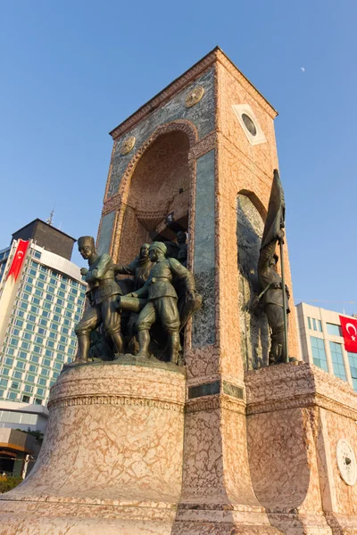 Taksim pomnik Republiki — Zdjęcie stockowe