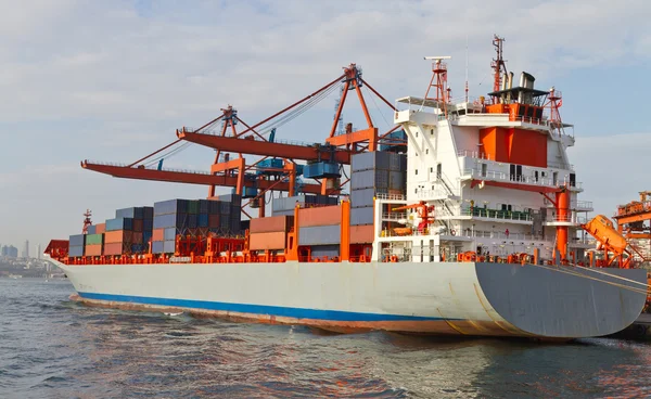 Containerskip – stockfoto