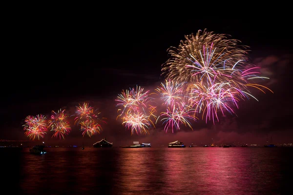 Fogos de artifício — Fotografia de Stock