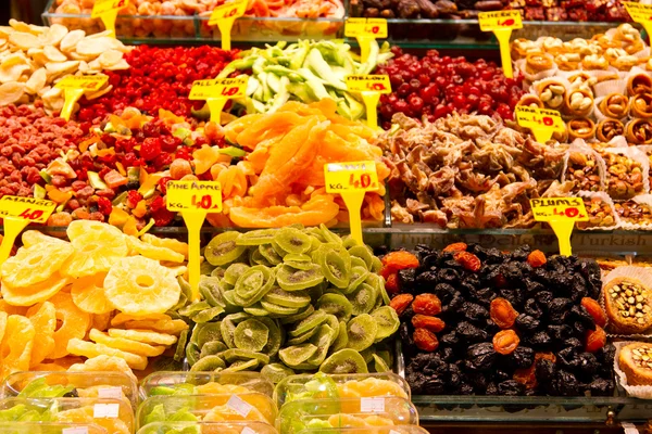 Frutas secas no bazar de especiarias — Fotografia de Stock