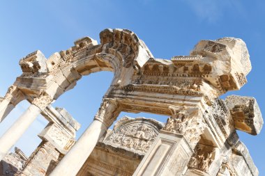 hadrian Tapınağı Efes, Türkiye'de