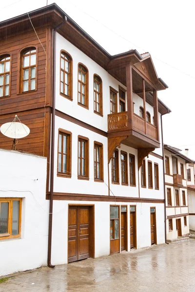 Alte traditionelle Gebäude aus goynuk, Türkei — Stockfoto