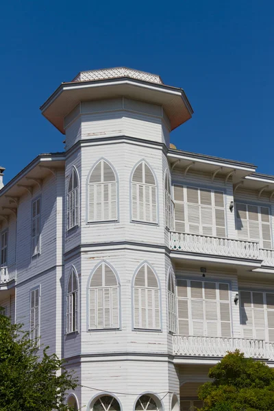 Altes Haus von den Prinzeninseln, istanbul — Stockfoto