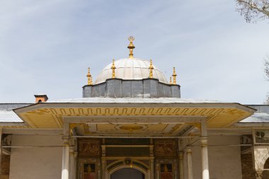 saadet kapısı