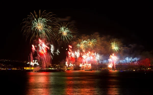 Fogos de artifício — Fotografia de Stock