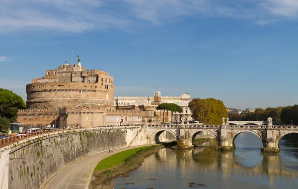 Castel Sant'Angelo and Ponte Sant'Angelo from Rome, Italy — Stock Photo, Image