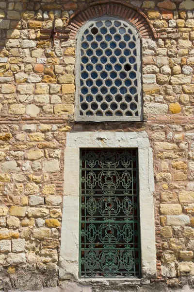 Janela da mesquita Nasrullah, Kastomonu, Turquia — Fotografia de Stock