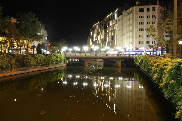 Eskisehir Şehri Nde Porsuk Nehri Gecesi Türkiye — Stok fotoğraf