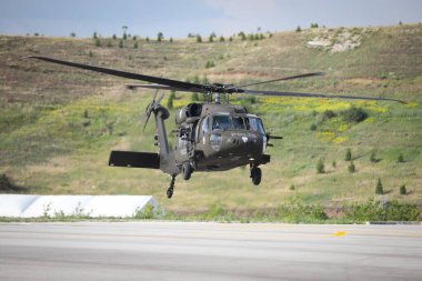 ANKARA, TURKEY - 26 Haziran 2021: Türk Polisi Sikorsky S-70 performans sergiliyor