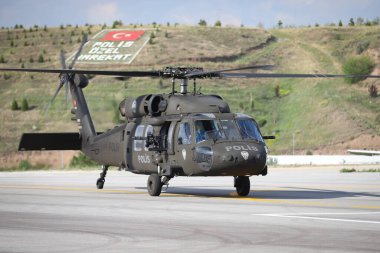 ANKARA, TURKEY - 26 Haziran 2021: Türk Polisi Sikorsky S-70 performans sergiliyor