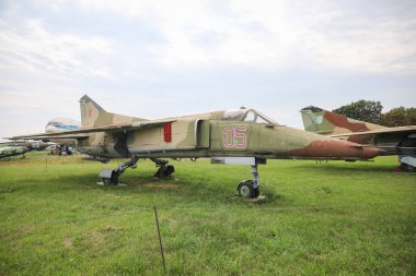 KIEV, UKRAINE - Ukrayna Hava Kuvvetleri Mikoyan-Gurevich MiG-23 Flogger Oleg Antonov Devlet Havacılık Müzesi 'nde sergilendi
