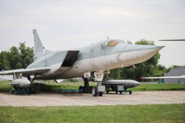 KIEV, UKRAINE - Oleg Antonov Devlet Havacılık Müzesi 'nde Ukrayna Hava Kuvvetleri Tupolev Tu-22M3