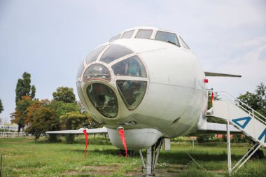 KIEV, UKRAINE - Oleg Antonov Devlet Havacılık Müzesi 'nde sergilenen Ukrayna Hükümeti Tupolev Tu-134A-3