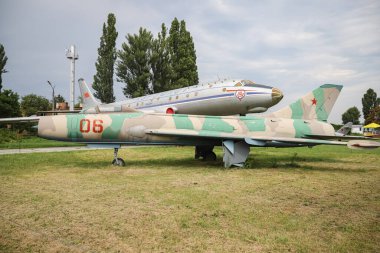 KIEV, UKRAINE - Oleg Antonov Devlet Havacılık Müzesi 'nde sergilenen Sovyetler Birliği Hava Kuvvetleri Sukhoi Su-7BM Fitter A