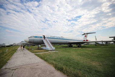 KIEV, UKRAINE - AĞUSTOS 01, 2021: Aeroflot Ilyushin IL-62 Oleg Antonov Devlet Havacılık Müzesinde sergilendi