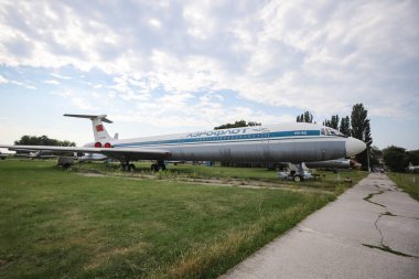 KIEV, UKRAINE - AĞUSTOS 01, 2021: Aeroflot Ilyushin IL-62 Oleg Antonov Devlet Havacılık Müzesinde sergilendi