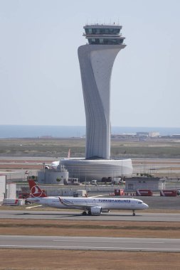 ISTANBUL, TURKEY - 14 Ağustos 2021: Türk Havayolları Airbus 321-271NX (CN 10346) İstanbul Havaalanına indi.