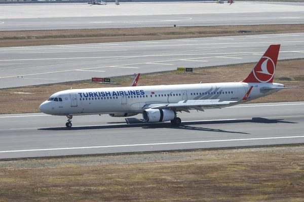 Istanbul Turquia Agosto 2021 Turkish Airlines Airbus 321 231 5465 — Fotografia de Stock