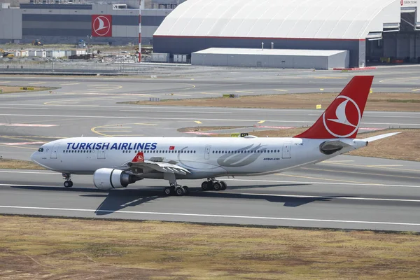 Istanbul Turquie Août 2021 Atterrissage Airbus 330 203 774 Turkish — Photo